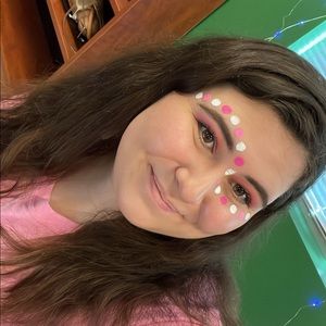 Meet your Posher, Maycie